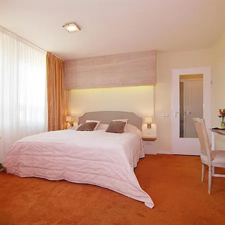 Inkelshoes Hotell 3*