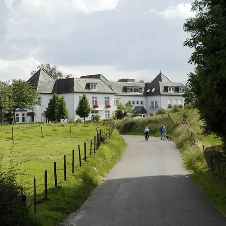 Inkelshoes Hotell 3*